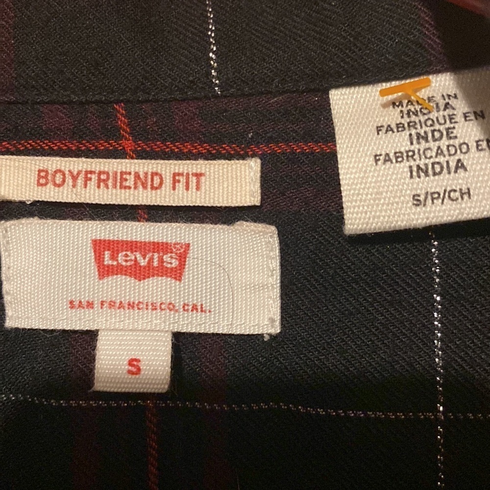 levis boyfriend fit shirt - Picture 4 of 5